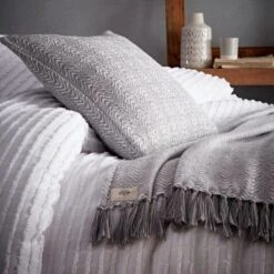 Appletree Torbury Tuft White Duvet Set -Bedding Sale Shop 53584 25513