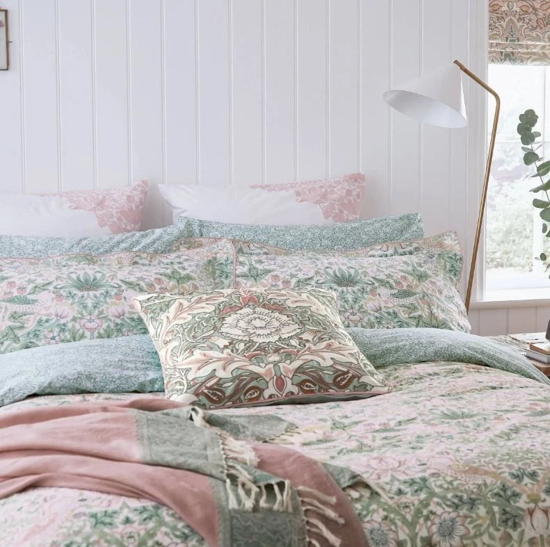 Morris & Co Strawberry Thief Pink Duvet Cover 2 Morris & Co Strawberry Thief Pink Duvet Cover - Image 2